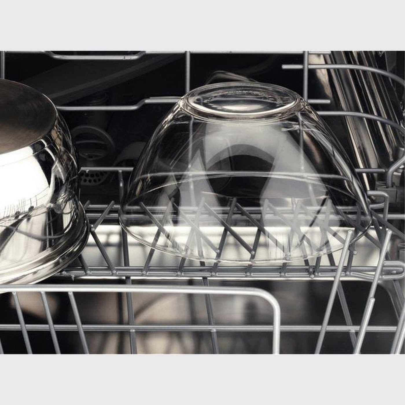 AEG FSK93718P – Inbouwvaatwasser – 15 couverts – 39 dB – Energieklasse D – Besteklade